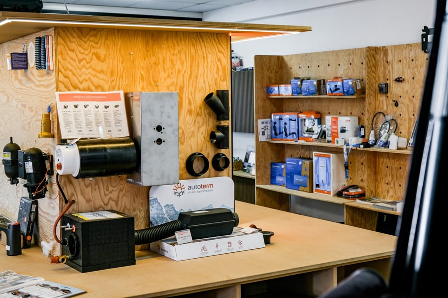 Espace chauffage du showroom Van Life Market