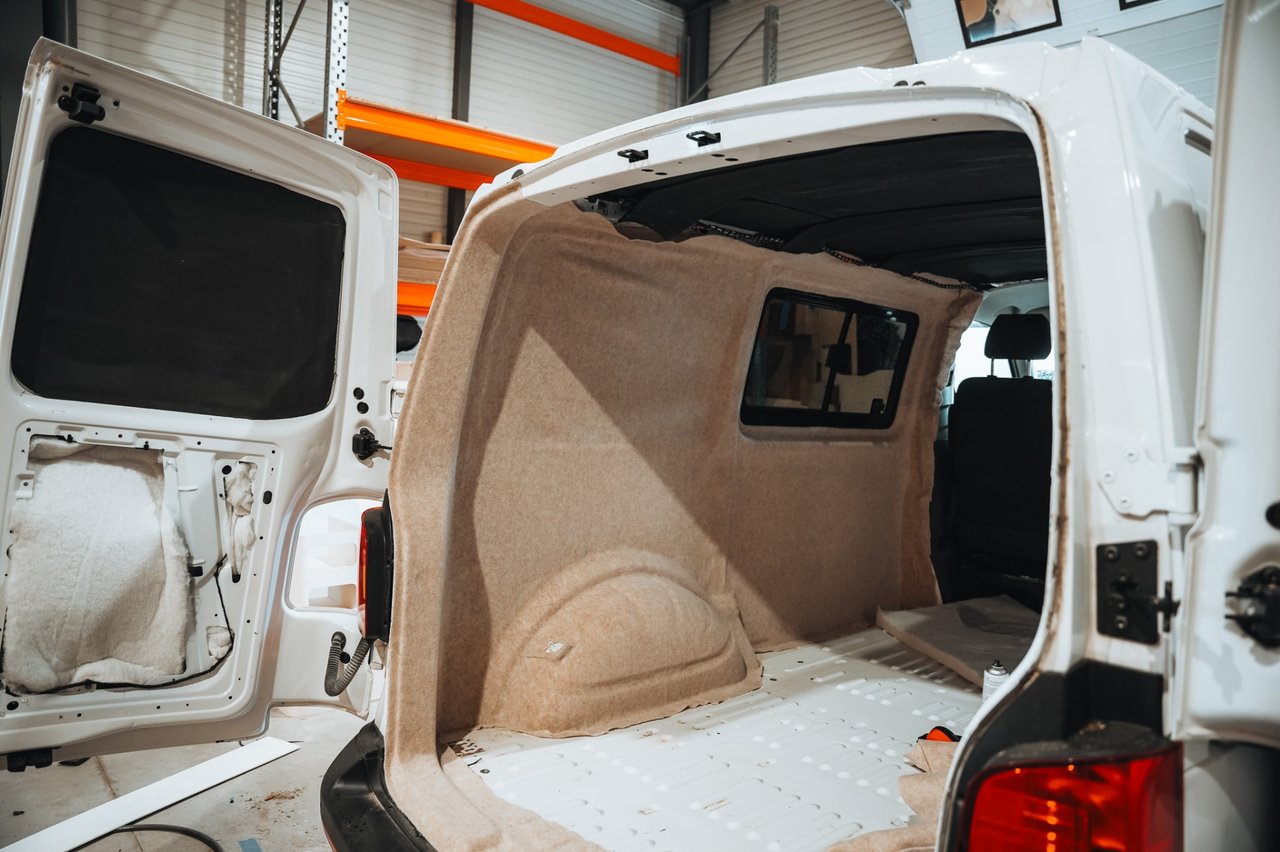 Aménagement Vanlife Market — Volkswagen T6, Pack Exokit U avant