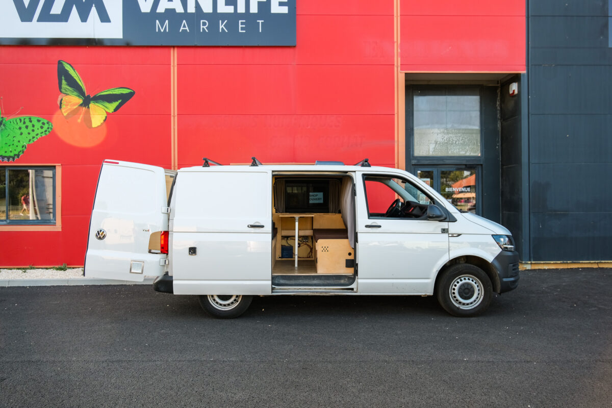 Volkswagen T6 L1H1 – 2.0 TDI 140ch – Boîte Auto – VASP – Aménagement pro – Image 2