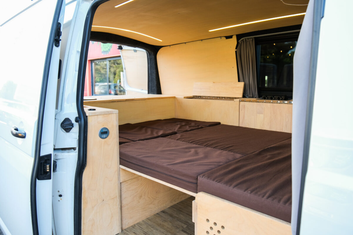 Volkswagen T6 L1H1 – 2.0 TDI 140ch – Boîte Auto – VASP – Aménagement pro – Image 10