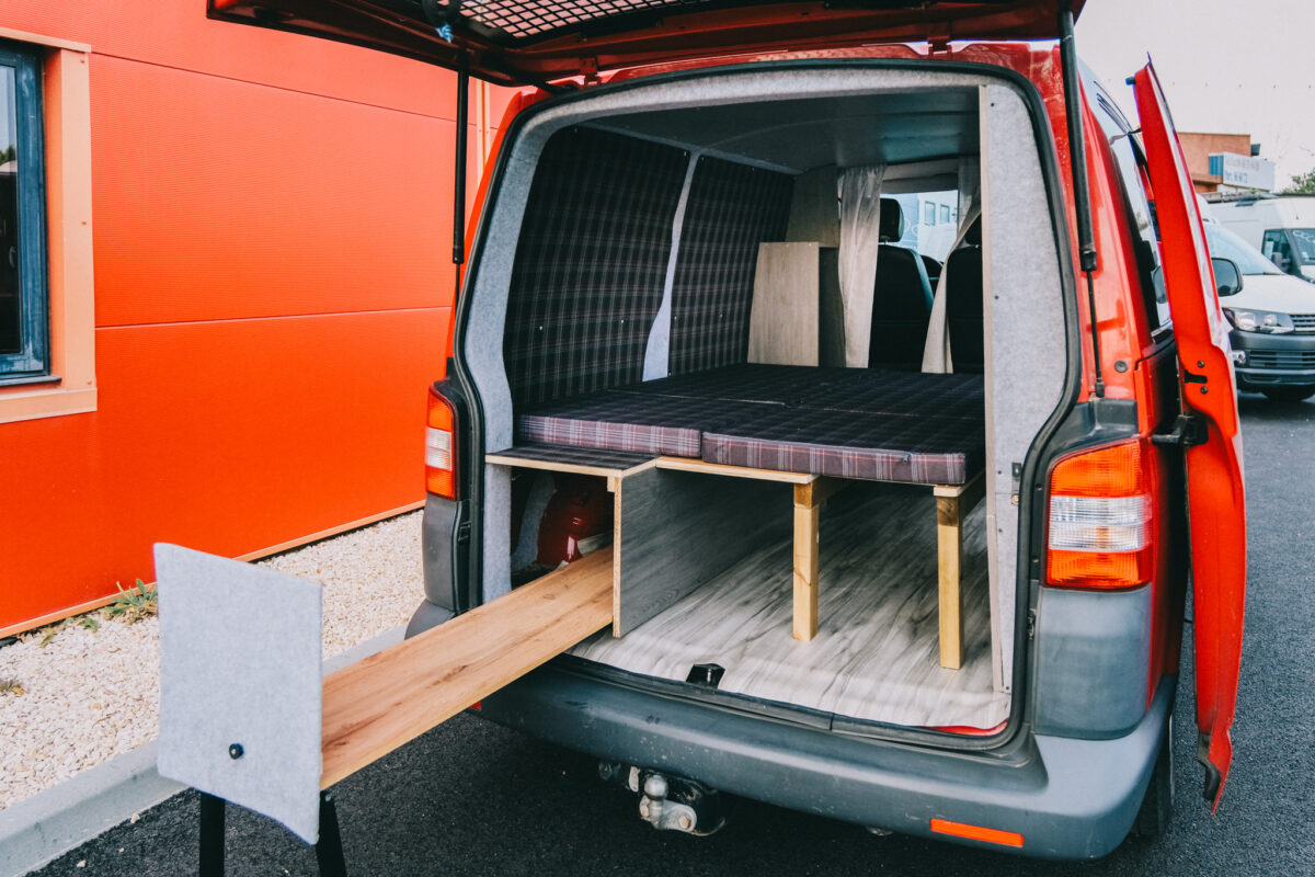 Volkswagen T5 2.0 TDI aménagé – Visible à Lézignan – Garantie incluse – Image 5