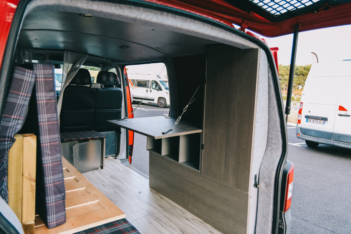Volkswagen T5 2.0 TDI aménagé – Visible à Lézignan – Garantie incluse – Image 6