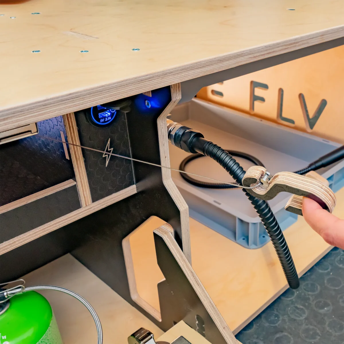 Hive Box Sea Mini – Camping-box compacte avec douchette et lit déployable – FLV Van – Image 9