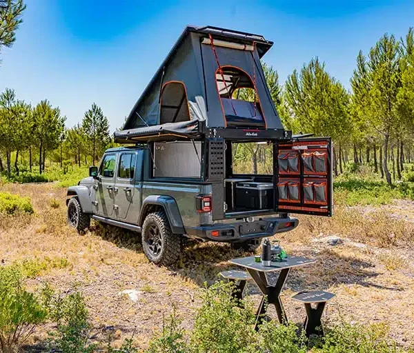 Hive Truck Gladiator – Aménagement cellule 4×4 type camping-car – FLV Van